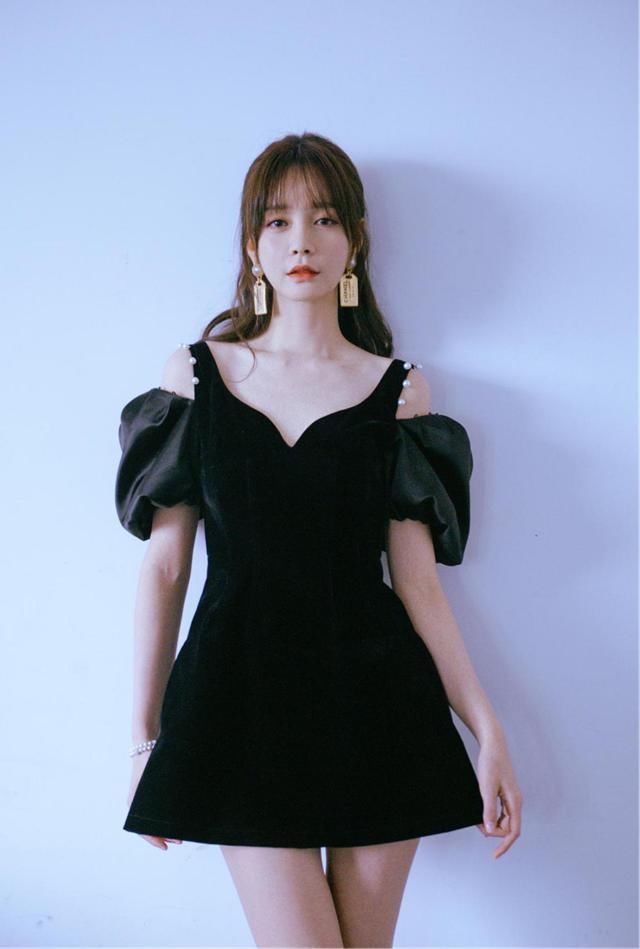  浪姐|靠《浪姐》圈粉的沈梦辰，私下更是穿衣达人，甜美帅气风随意切换