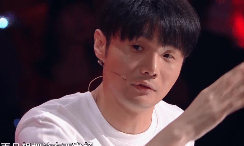  声音|中国好声音学员说大话，李健提刁钻问题，谢霆锋在线吃瓜