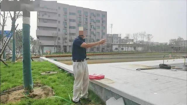  感谢|男子救女孩被刺4刀未被感谢，23年后将女孩告上法庭获赔10元