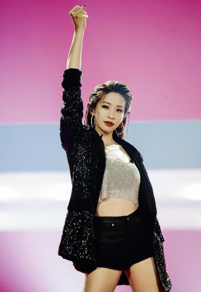  女性|《乘风破浪的姐姐》高开低走，太可惜！连请的嘉宾都被网友抵制