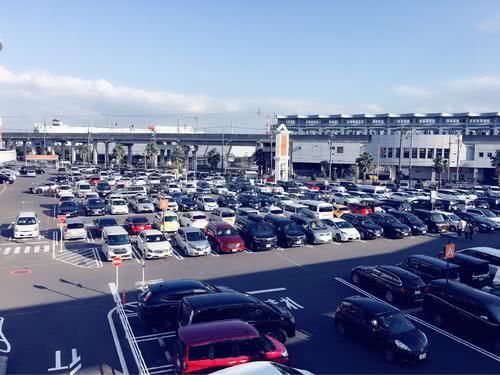 停车位|日本明明不大，为啥大家都有停车位？看到原因该好好反省了