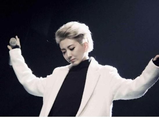  李宇春|她曾是《快女》人气王，被称第二个李宇春，却错失冠军隐匿多年