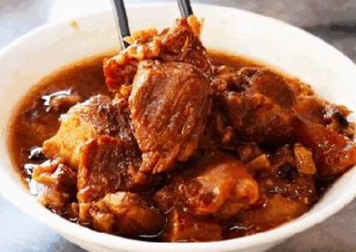  牛肉|牛肉炖不烂咋办？大厨：加入“这三味”料，牛肉30分钟软烂入味