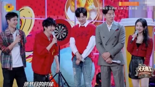  赵丽颖|赵丽颖被问参加《中餐厅》的原因，第一句被打断，赵小刀被补刀了