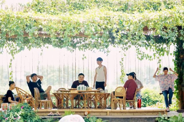  一期|《向往的生活》最后一期，注意到彭昱畅怎么叫黄磊，真没开玩笑？