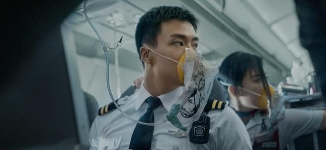  现象|现象级电影的背后逻辑