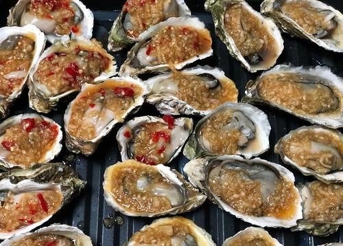  难道|撬生蚝时，难道用工具直接撬？原来一直做错，难怪这么累，又费劲