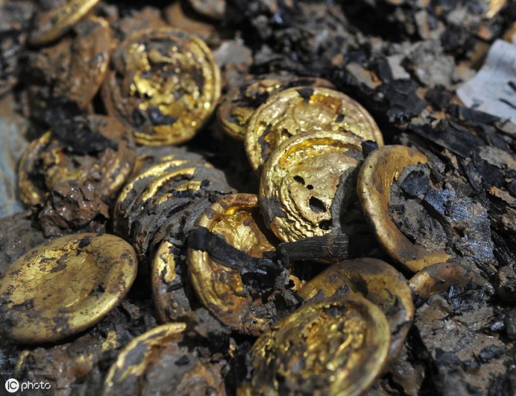 最短|西汉史上在位时间最短的皇帝，传说在位27天，干了1127件荒唐事