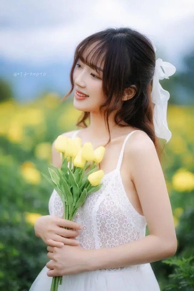 拍照|拍照应该怎么笑,11个关于“笑”的拍照姿势,每一个都能拍得很美