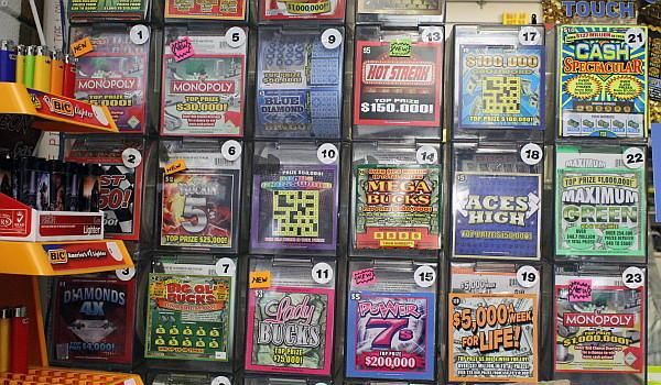 中奖|男子十年前彩票中奖50万，十年后用同一号码又中77万