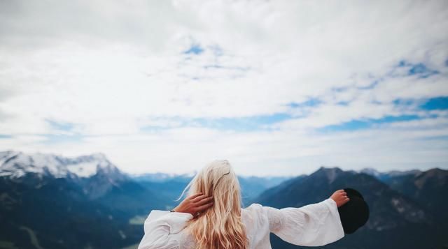 家庭|90后宝妈，在家庭与事业兼顾下，月入6万：有底气的人生有多爽？