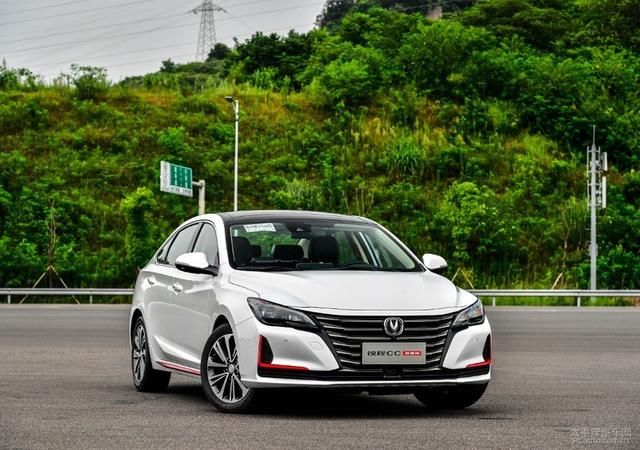 设计|180匹才卖十万?试驾长安锐程CC蓝鲸版