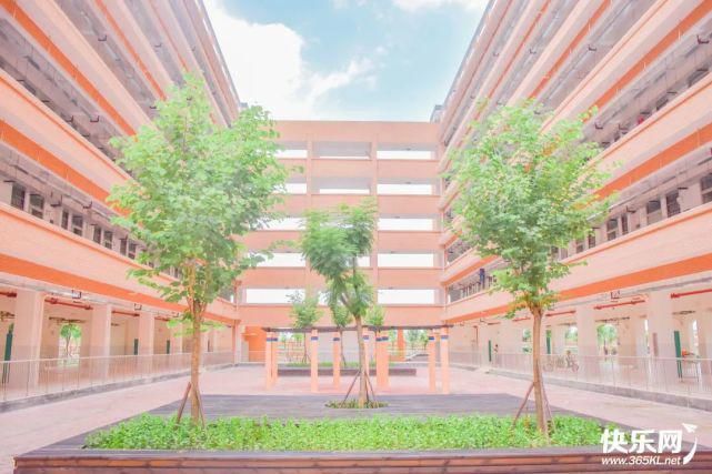  揭牌|你好，新校区！百年贵高新校区正式揭牌！