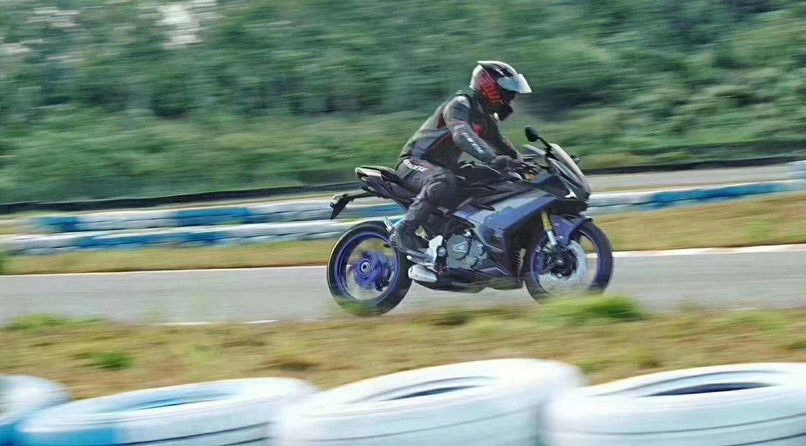  FKM300|万年PPT车型终于要上市！飞肯FKM300/250强势来袭！