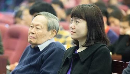 张纪中|69岁张纪中再当爹，孩子生母是小31岁女助理，他的情史比电视剧精彩