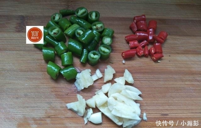 美食生活|我做的烧茄子,不油炸更入味,隔天就做一次,孩子多吃一碗饭!