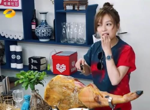  节目|赵薇林述巍先后带火腿进中餐厅，价格为何相差10倍？答案在包装上
