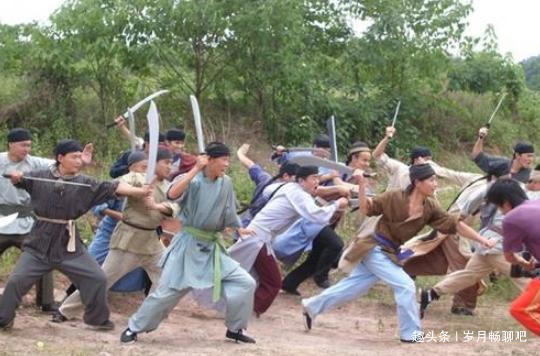 状态|横店“20万群演”的现状懒汉的天堂,疯子的乐园,光棍的世界