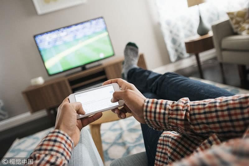  不讲道理|妈妈“花式说教”儿子玩电脑，网友：代入感极强，女人从不讲道理