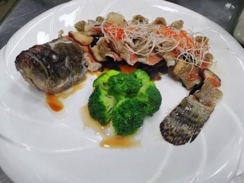  回家|学会古法蒸石斑鱼，把餐厅味道搬回家