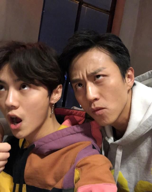  网站|百花奖网站出现BUG，投票页面全是邓超，如果没得奖会很难收场