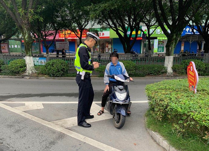 交通违法|今明“秋风”起，交警蜀黍这样做…… | 秋风行动