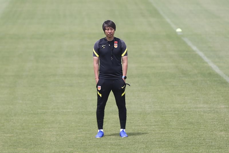  否定|他仅仅为国足踢了一场比赛，就被李铁全面否定，如今已无缘征召