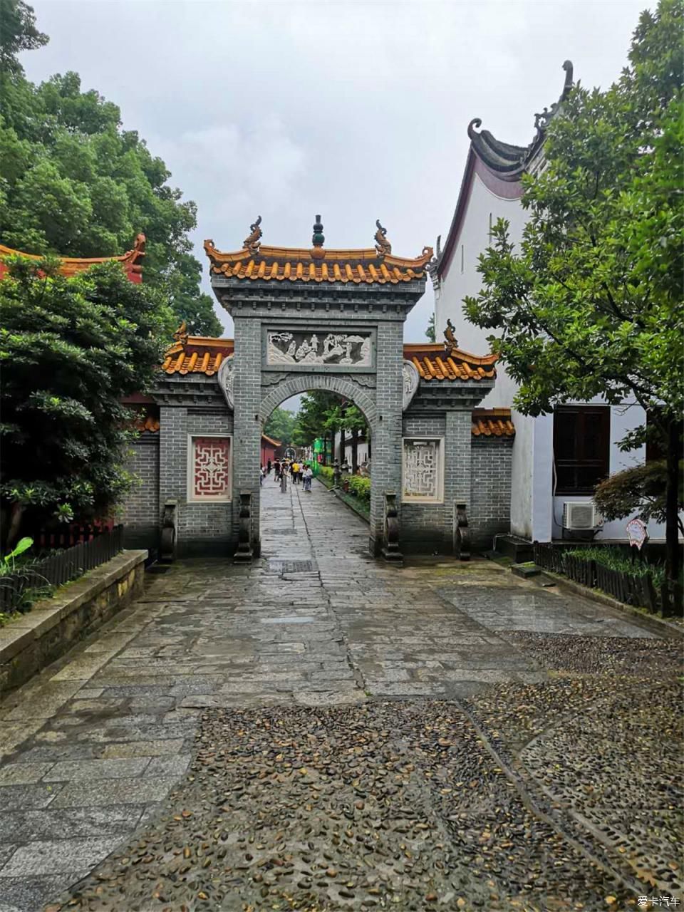 繁杂|【鹿卡带你去旅行】抛却世俗繁杂，让心灵小憩一下