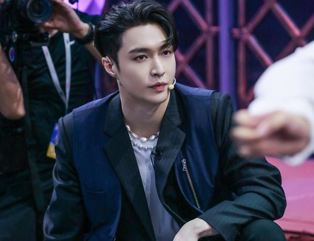  krump|《街舞3》四位队长终极battle, 张艺兴krump获得专业舞者认可!