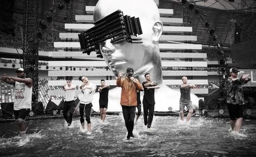  怒骂|水舞台PK大战，受伤2人退赛1人，4支战队3支战损，观众怒骂没人性