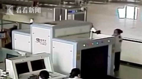 时存|携美沙酮坐高铁被拦下 “瘾君子”:我戒毒时存的