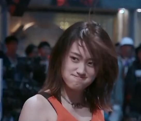  街舞|《街舞3》学员“挑逗”王一博，直男行为让粉丝放心