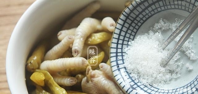 泡椒|想吃泡椒凤爪不用买,一分钟教你在家动手做,美味爽口,吃得放心