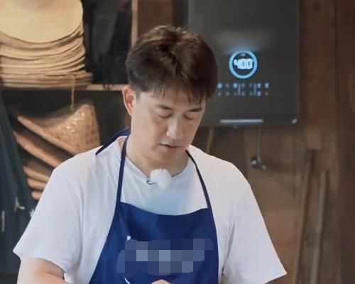  黄磊|10个嘉宾黄磊只做3个狮子头，并非他抠门，而是有自己的小心思