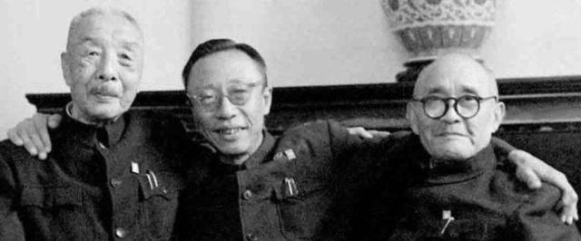 赶走|溥仪赶走所有太监不是因为没钱,也不是因为善良,而是因为恐惧