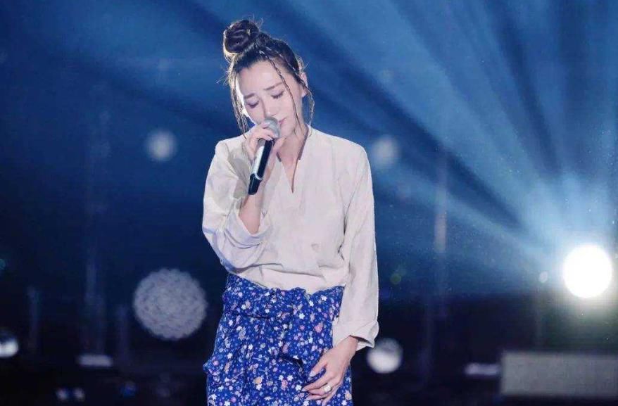  打架|《浪姐》复活赛神仙打架，沈梦辰吴昕名列前茅，网友质疑数据太水