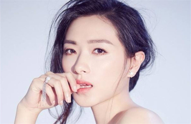  万茜|《乘风破浪》姐姐们喜欢读什么书？这一点暴露了她们的真实个性