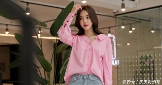 别致|身穿牛仔裤的孙允珠尽显青春姿态,美得别致有气质