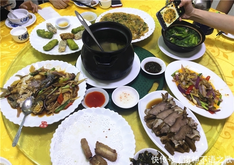 餐馆|家庭聚会不在家里做饭,餐馆点了8菜1汤,收费比预期便宜许多