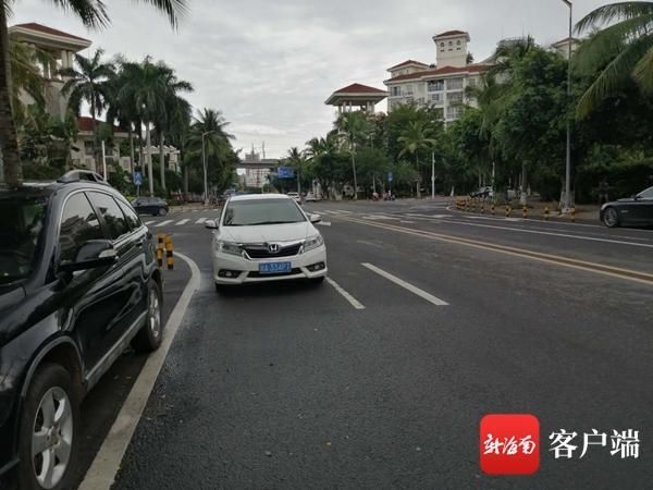 非机动车道|不文明交通行为曝光台 | 海口部分机动车行为扰人“忧”：“任性”停车、随意变道……