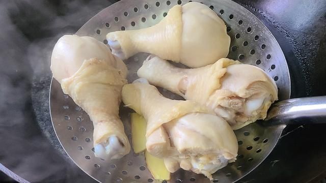 正好|柠檬鸡,好吃又开胃的一道美食,做法简单香味浓,天热吃正好