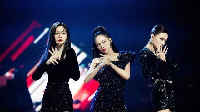  姐姐|《乘风破浪的姐姐》意难平？阿朵，丁当被淘汰太可惜，张雨绮却说出了大实话