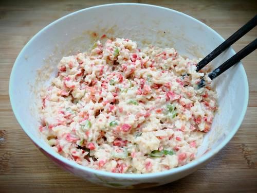 莲菜蔬菜饼|这两种食材,一个健脾一个护眼,搭配做成小饼,咬一口满嘴香!