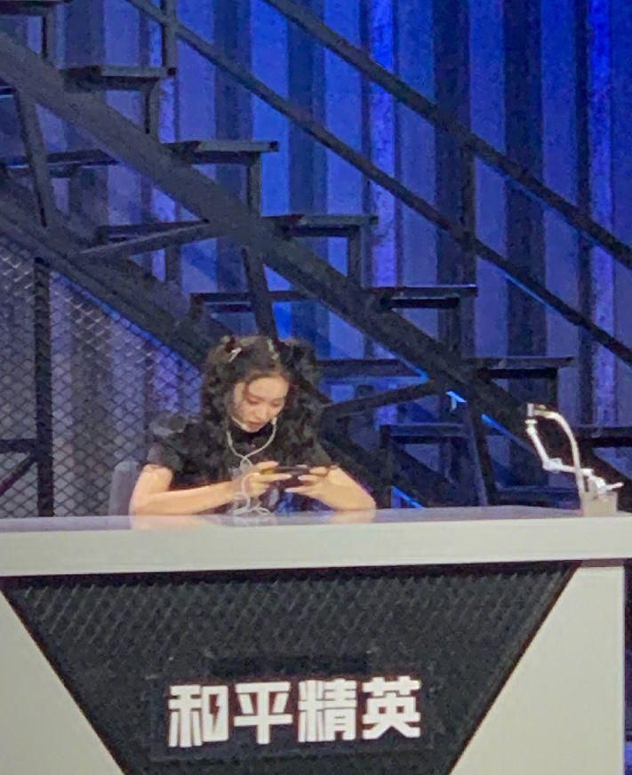 综艺|《创3》未出道的徐艺洋,与出道的陈卓璇,居然一起上综艺了