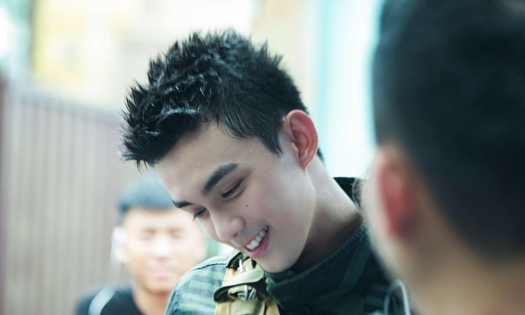  吴磊|花儿乐队宣布重组，新加入成员朱利杰，和当红流量吴磊同一所学校