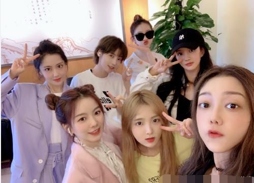  青春环游记|硬糖少女成团后首综来袭，《王牌》导演也将加盟，这次有的看了