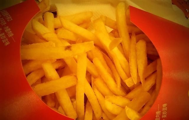  新手|和麦当劳一样好吃的炸薯条配方，简单卫生，新手一次就能成功！