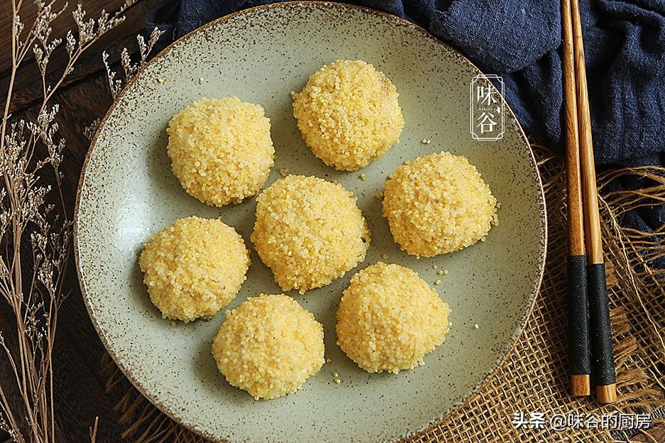  丸子|秋季吃丸子不用油炸，上锅蒸一蒸，好吃不上火，老人孩子都适合