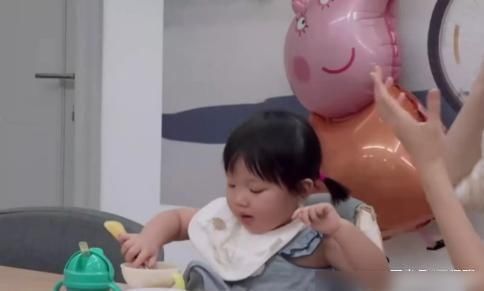  吃饭|王祖蓝女儿不吃饭，谁注意他的做法，真的有一套