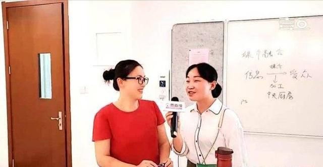  山东|悦读大学｜山东管院学子回归，校园现晒被大军！学生：终于到家了